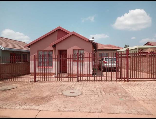 2 BEDROOM HOUSE FOR SALE IN SOSHANGUVE VV